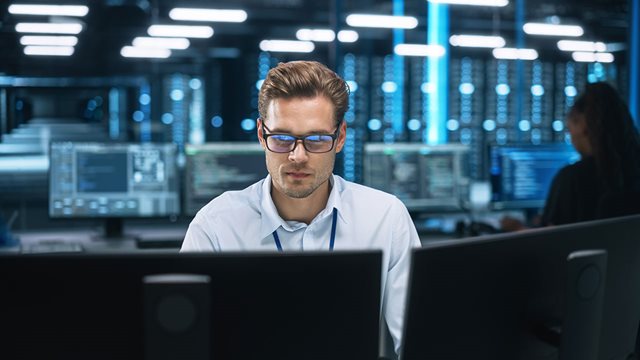 The Evolution of Network Management: 6 Insights on How Network Engineering Roles Are Changing